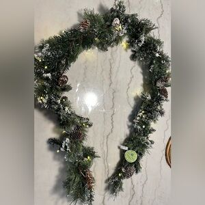 Festive Green Pine‎ Garland with Lights and Pine Cones
